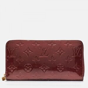 LOUIS VUITTON Vernis Zippy Wallet Rouge Fauviste